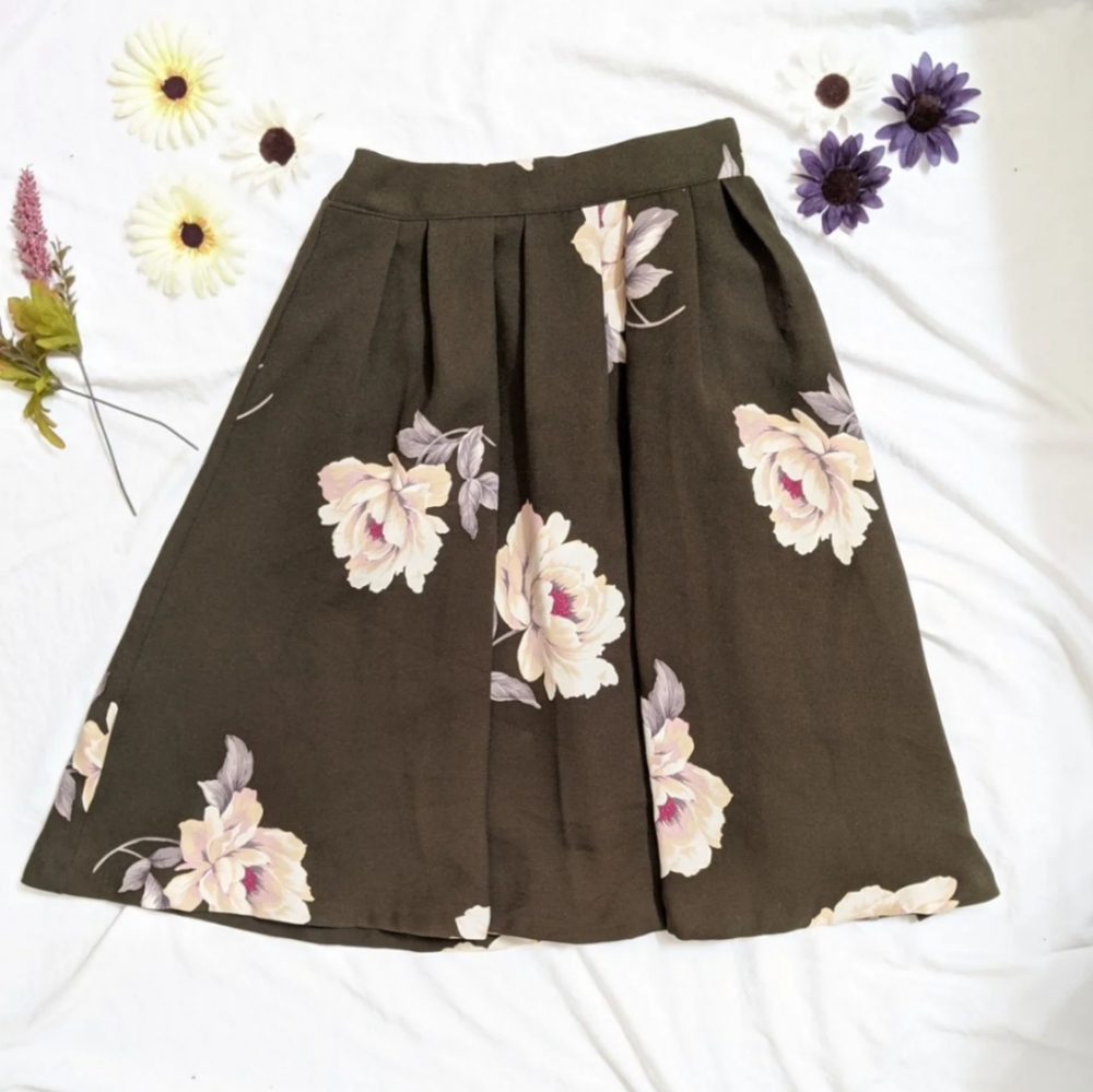 Green olive Midi Skirt